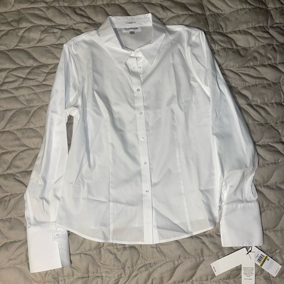 Calvin Klein Tops - Calvin Klein Women’s Long Sleeve Wrinkle Free Button Down